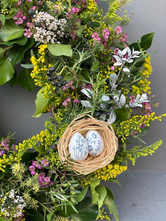 Easter Flowers & Spring Arrangements: A Fresh Season of Blooming Celebrations 🌸🐣
